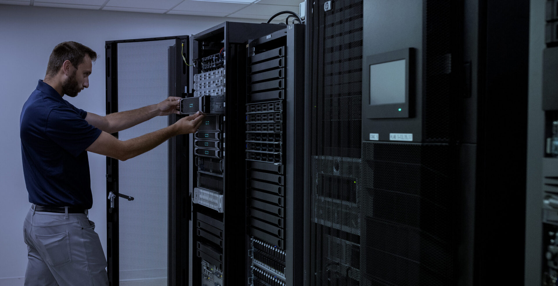 technician providing hardware support in a data center